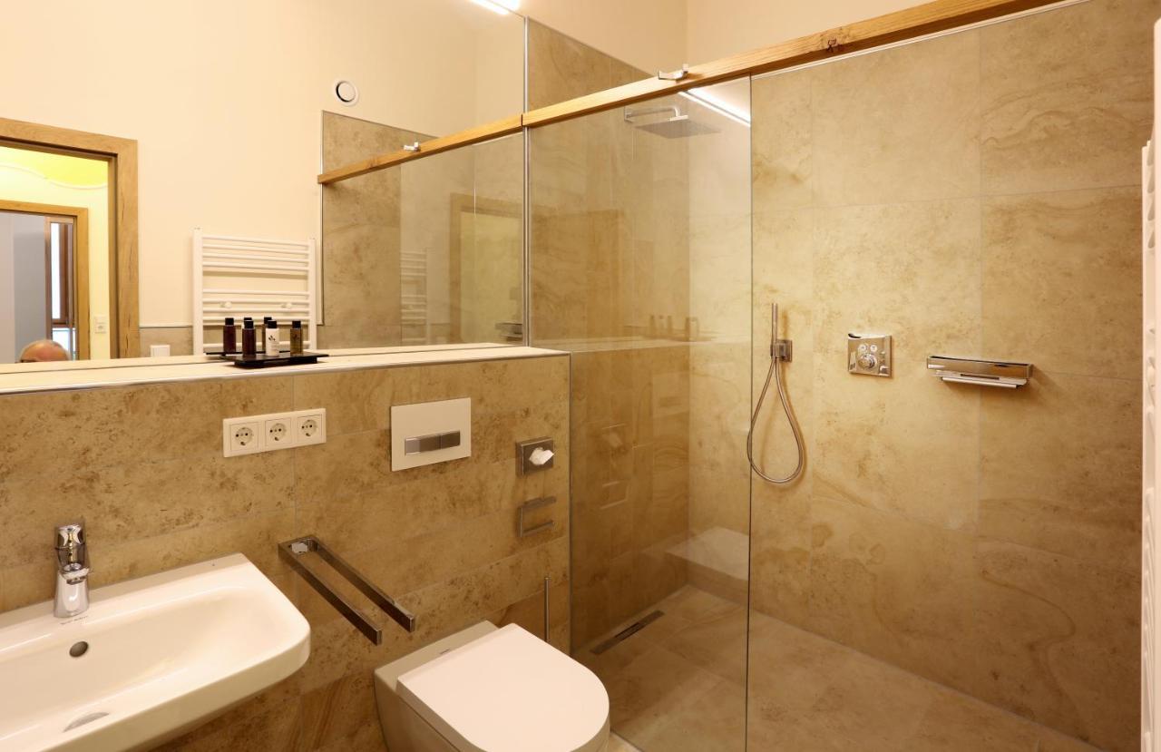 Gaestehaus Alte Glaserei Нойштадт-ан-дер-Вайнштрасе Экстерьер фото