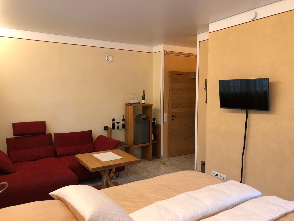 Gaestehaus Alte Glaserei Нойштадт-ан-дер-Вайнштрасе Экстерьер фото