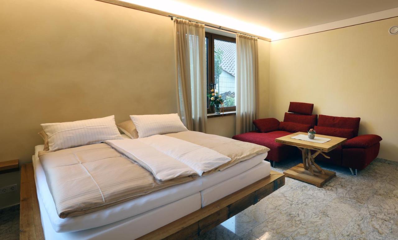 Gaestehaus Alte Glaserei Нойштадт-ан-дер-Вайнштрасе Экстерьер фото